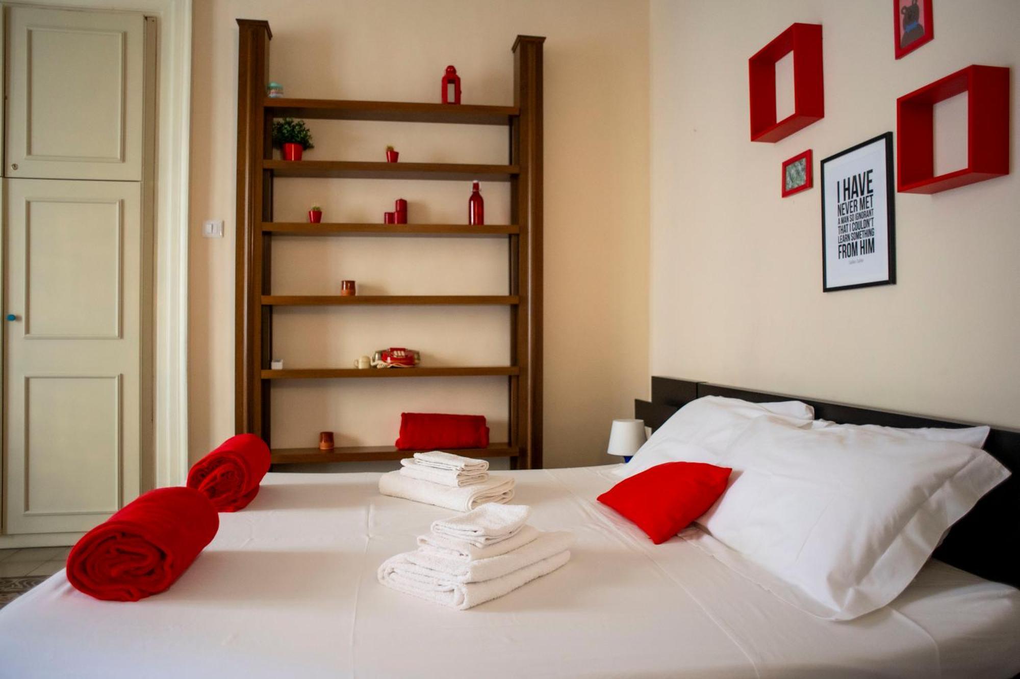 Mitha'S Rooms Catania Esterno foto